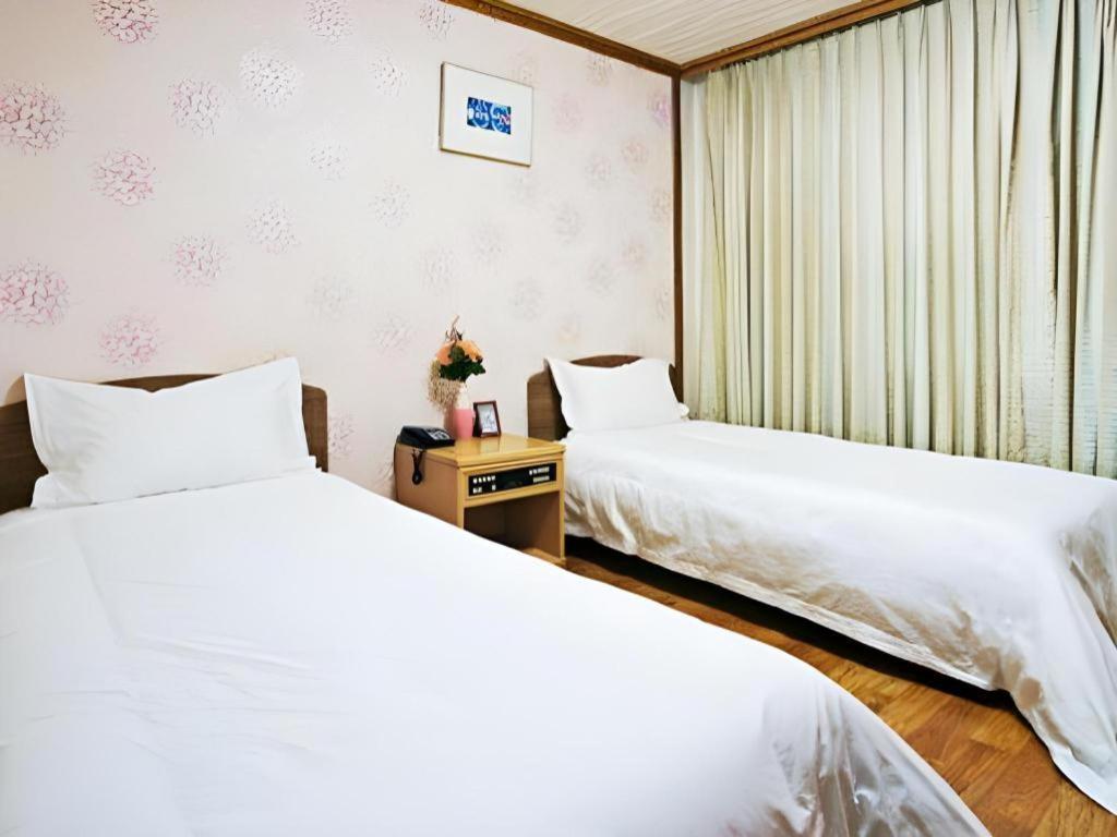 Emerald Hotel Jeju Eksteriør billede