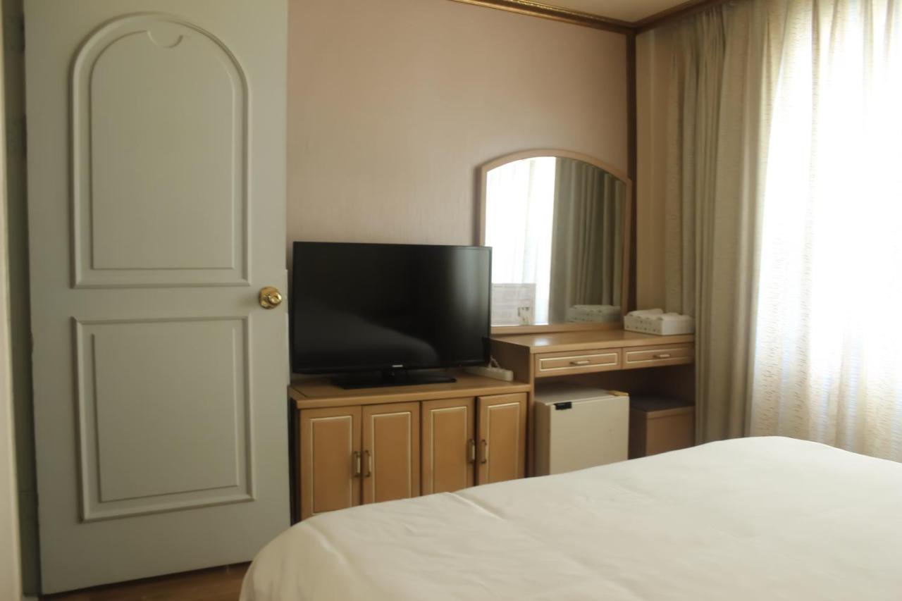Emerald Hotel Jeju Eksteriør billede