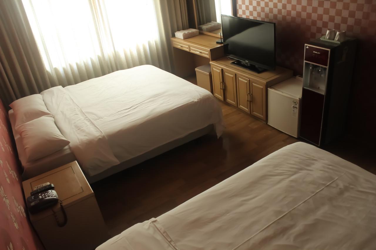 Emerald Hotel Jeju Eksteriør billede