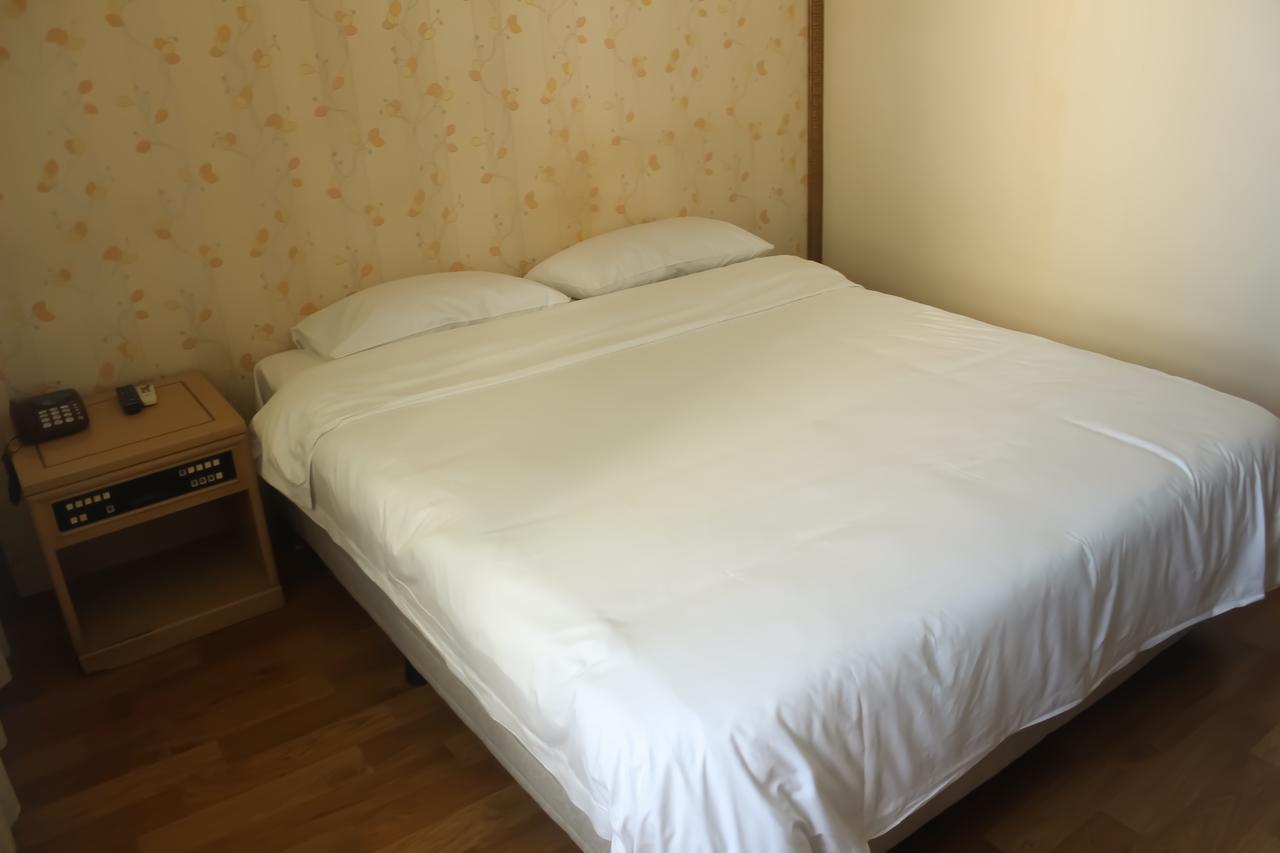 Emerald Hotel Jeju Eksteriør billede
