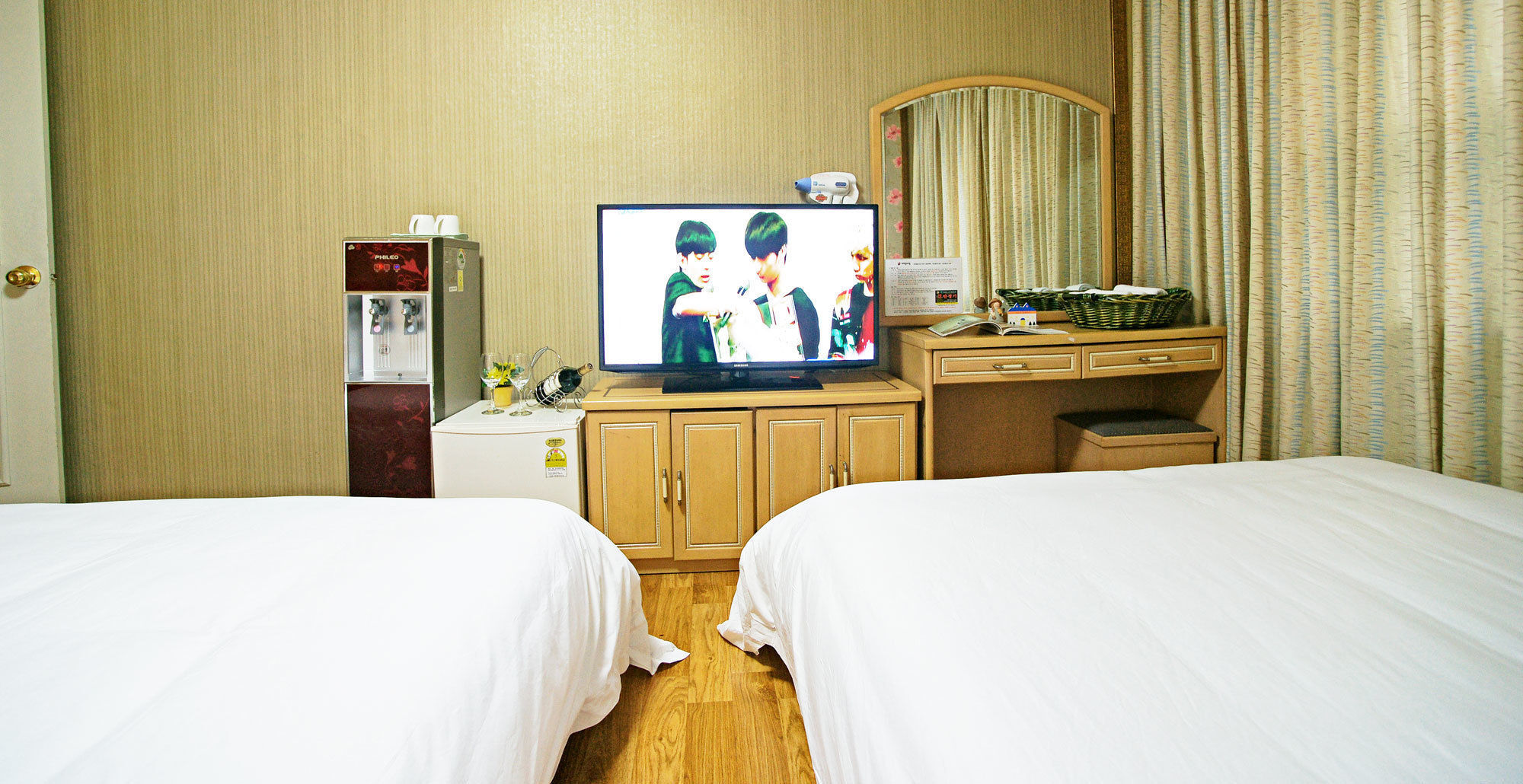 Emerald Hotel Jeju Eksteriør billede